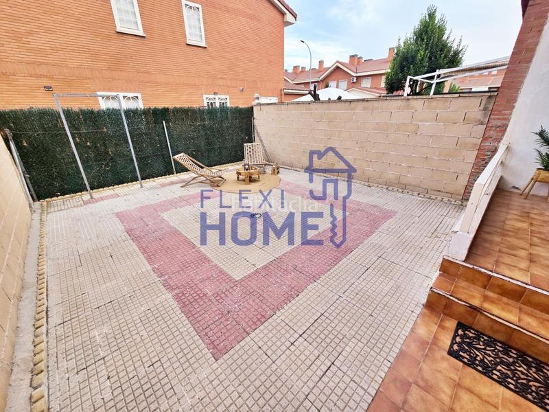 Foto 0ab48fb7-7378-4ccd-af65-fe3bceaec647. Semi detached house with heating parking pool in Val Alcalá de Henares Foto 0ab48fb7-7378-4ccd-af65-fe3bceaec647. Semi detached house with heating parking pool in Val Alcalá de Henares