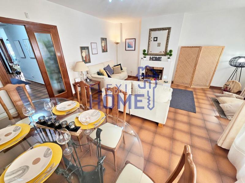 Foto 1afa5051-fedc-42c3-9e2e-3908a92888e8. Semi detached house with heating parking pool in Val Alcalá de Henares Foto 1afa5051-fedc-42c3-9e2e-3908a92888e8. Semi detached house with heating parking pool in Val Alcalá de Henares