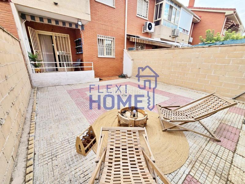 Foto 29c4fa66-af9c-4674-8444-5c4dbb71ca87. Semi detached house with heating parking pool in Val Alcalá de Henares Foto 29c4fa66-af9c-4674-8444-5c4dbb71ca87. Semi detached house with heating parking pool in Val Alcalá de Henares