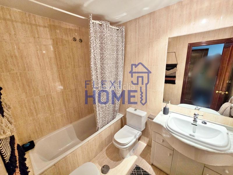 Foto 6ad36d97-b35a-4f83-8411-02875182b7ba. Semi detached house with heating parking pool in Val Alcalá de Henares Foto 6ad36d97-b35a-4f83-8411-02875182b7ba. Semi detached house with heating parking pool in Val Alcalá de Henares