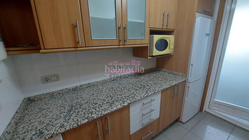 Foto 3fb554c9-2062-4513-9280-0d48a4476df9. Alquiler piso zona centro- excelentes calidades en Vigo Foto 3fb554c9-2062-4513-9280-0d48a4476df9. Alquiler piso zona centro- excelentes calidades en Vigo