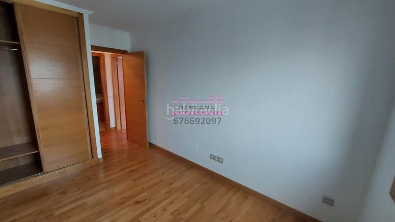 Foto 8382a4e6-98b1-45c5-a8b9-9d85c7ada7cd. Alquiler piso zona centro- excelentes calidades en Vigo Foto 8382a4e6-98b1-45c5-a8b9-9d85c7ada7cd. Alquiler piso zona centro- excelentes calidades en Vigo