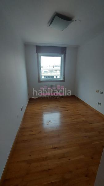 Foto a99fcaca-29dc-4462-89e5-8bc4daea0db5. Alquiler piso zona centro- excelentes calidades en Vigo Foto a99fcaca-29dc-4462-89e5-8bc4daea0db5. Alquiler piso zona centro- excelentes calidades en Vigo
