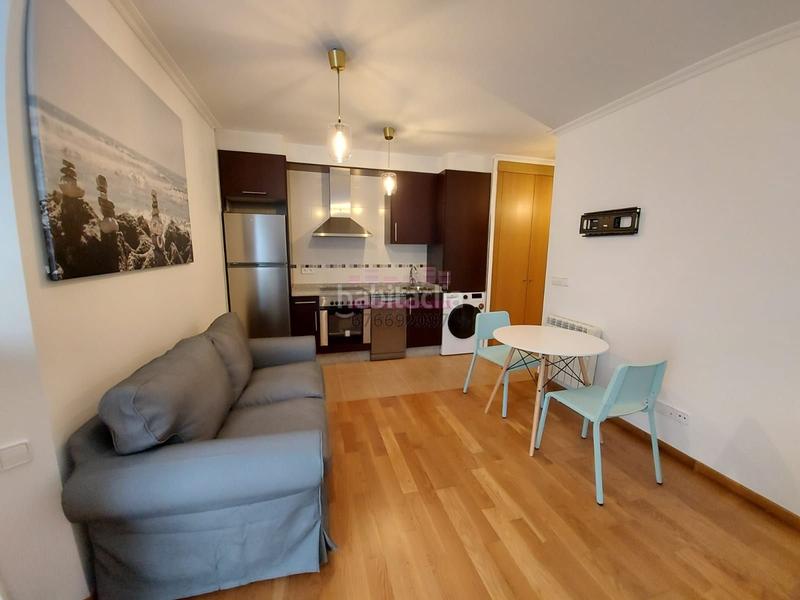 Foto c0407786-8d9b-4509-8e41-3b2cfb94f0d6. Lloguer loft amb calefacció aparcament a Centro - Areal Vigo Foto c0407786-8d9b-4509-8e41-3b2cfb94f0d6. Lloguer loft amb calefacció aparcament a Centro - Areal Vigo