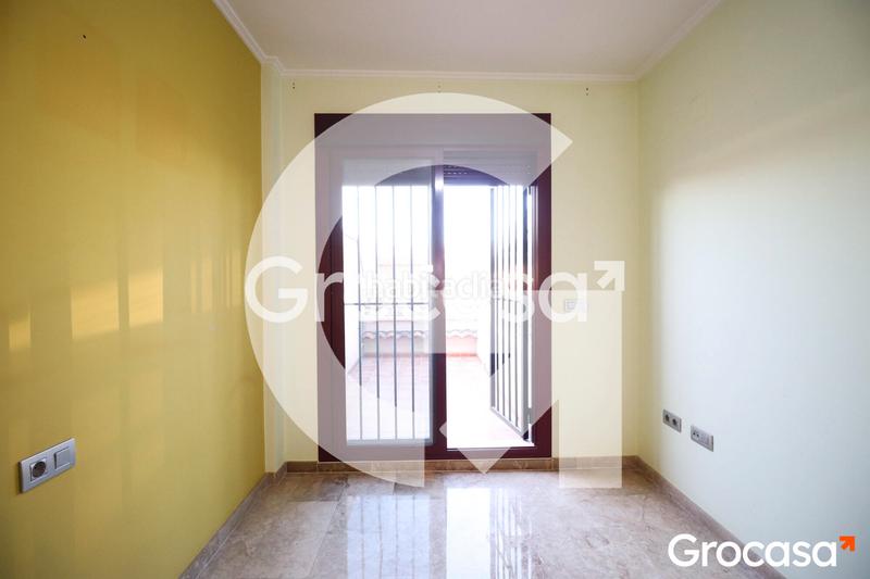 Foto 170c8a78-0cb7-439e-8e5d-f622859dbaa7. Casa adosada  con garaje privado en Nuevo Centro Sagunt Foto 170c8a78-0cb7-439e-8e5d-f622859dbaa7. Casa adosada  con garaje privado en Nuevo Centro Sagunt