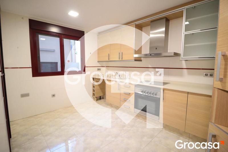 Foto 361e934d-75c4-465d-b903-8e9f326e477d. Casa adosada  con garaje privado en Nuevo Centro Sagunt Foto 361e934d-75c4-465d-b903-8e9f326e477d. Casa adosada  con garaje privado en Nuevo Centro Sagunt