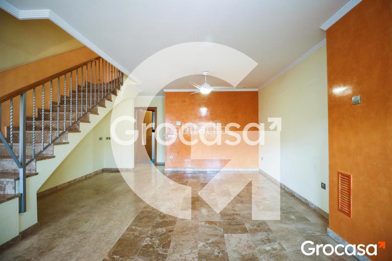 Foto 50d379c2-72a4-4507-8949-323026b517dd. Casa adosada  con garaje privado en Nuevo Centro Sagunt Foto 50d379c2-72a4-4507-8949-323026b517dd. Casa adosada  con garaje privado en Nuevo Centro Sagunt