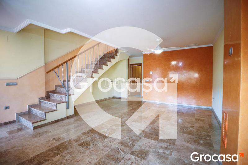 Foto 7339562c-5598-40fc-b9ab-eafd6a53d685. Casa adosada  con garaje privado en Nuevo Centro Sagunt Foto 7339562c-5598-40fc-b9ab-eafd6a53d685. Casa adosada  con garaje privado en Nuevo Centro Sagunt