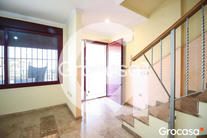 Foto 9dfe7a77-8207-4e5b-b350-57ca85ad8d8a. Casa adosada  con garaje privado en Nuevo Centro Sagunt Foto 9dfe7a77-8207-4e5b-b350-57ca85ad8d8a. Casa adosada  con garaje privado en Nuevo Centro Sagunt