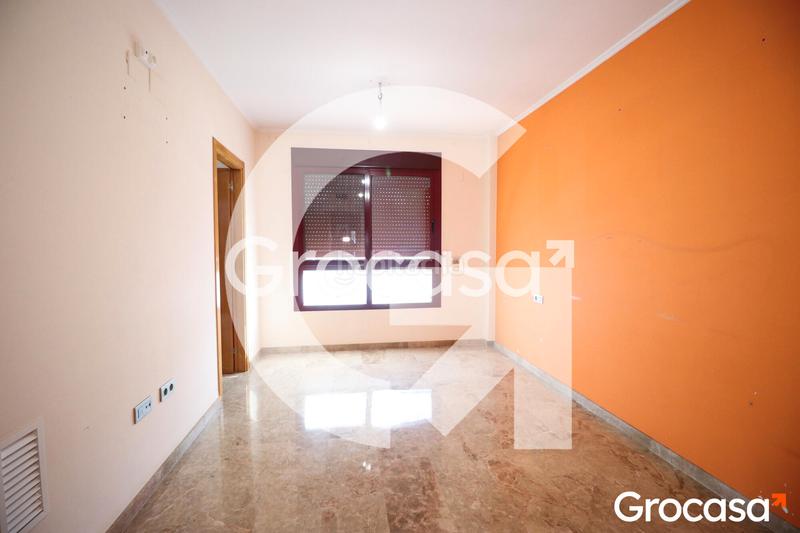 Foto e579da46-81ed-40dd-8781-f7ffabd83914. Casa adosada  con garaje privado en Nuevo Centro Sagunt Foto e579da46-81ed-40dd-8781-f7ffabd83914. Casa adosada  con garaje privado en Nuevo Centro Sagunt