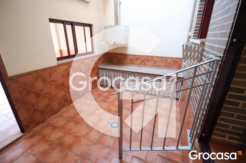 Foto e91f46b2-01ee-4e09-9d42-008fc8316254. Casa adosada  con garaje privado en Nuevo Centro Sagunt Foto e91f46b2-01ee-4e09-9d42-008fc8316254. Casa adosada  con garaje privado en Nuevo Centro Sagunt