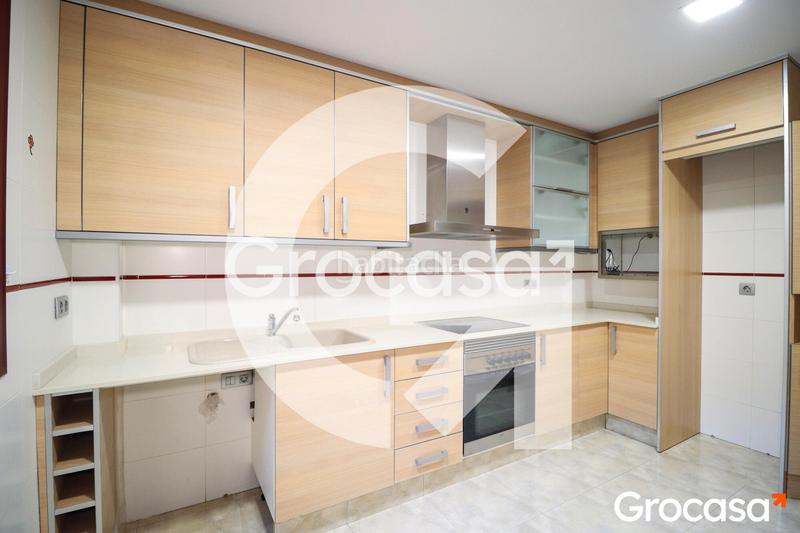 Foto eabfc6cc-85c1-423c-acb6-0ed6f9e945eb. Casa adosada  con garaje privado en Nuevo Centro Sagunt Foto eabfc6cc-85c1-423c-acb6-0ed6f9e945eb. Casa adosada  con garaje privado en Nuevo Centro Sagunt