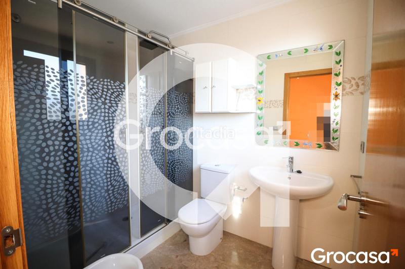 Foto ff764e3e-3a64-43af-bc54-bfd057cf1f6e. Casa adosada  con garaje privado en Nuevo Centro Sagunt Foto ff764e3e-3a64-43af-bc54-bfd057cf1f6e. Casa adosada  con garaje privado en Nuevo Centro Sagunt