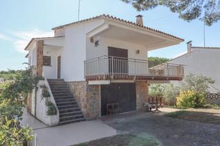 Casa a Carrer olives 25. Olives 25 Casa a Carrer olives 25. Olives 25