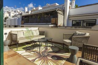 Attique  Calle del bonaire. Ático dúplex en el centro de sitges, a un minuto de la playa Attique  Calle del bonaire. Ático dúplex en el centro de sitges, a un minuto de la playa