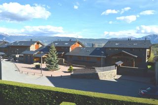Lloguer Casa adossada en Guils de Cerdanya. Casa adosada con 3 habitaciones amueblada con calefacción y vist Lloguer Casa adossada en Guils de Cerdanya. Casa adosada con 3 habitaciones amueblada con calefacción y vist