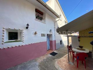 Maison à Calle santo cristo de la canal 6. ¡casa con patio y aparcamiento préjano!
en la calle santo cri Maison à Calle santo cristo de la canal 6. ¡casa con patio y aparcamiento préjano!
en la calle santo cri