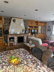 Chalet en Palazuelos de Eresma. Chalet individual, con cuatro dormitorios, cuatro baños, piscina Chalet en Palazuelos de Eresma. Chalet individual, con cuatro dormitorios, cuatro baños, piscina