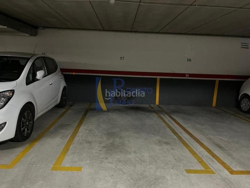 Foto a36da6fd-381a-4bd8-8d77-16fd01736d8e. Aparcament cotxe a Valencia de Don Juan Foto a36da6fd-381a-4bd8-8d77-16fd01736d8e. Aparcament cotxe a Valencia de Don Juan