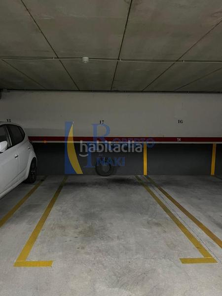 Foto f8eb4122-aba5-4783-9f11-765894bb0356. Aparcament cotxe a Valencia de Don Juan Foto f8eb4122-aba5-4783-9f11-765894bb0356. Aparcament cotxe a Valencia de Don Juan