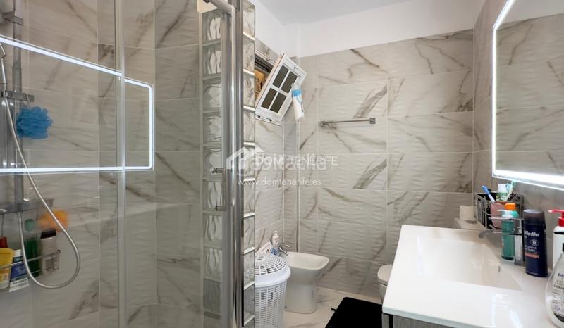 Foto 785a9c7a-1aa9-43b5-b819-6b00fdaf176c. Piso dom tenerife inmobiliaria se complace en presentarle en exclusiva este magnífico piso de 1 dormitorio con impresionantes vistas al en Adeje Foto 785a9c7a-1aa9-43b5-b819-6b00fdaf176c. Piso dom tenerife inmobiliaria se complace en presentarle en exclusiva este magnífico piso de 1 dormitorio con impresionantes vistas al en Adeje