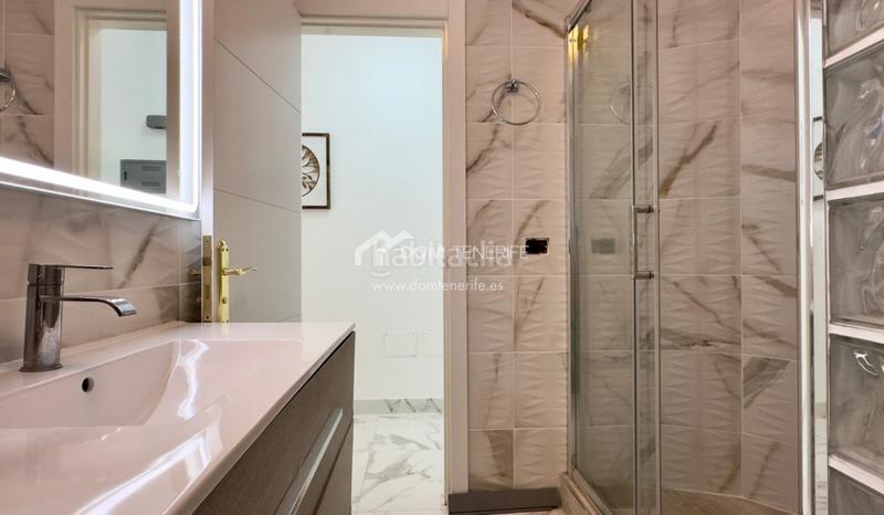 Foto 85d7c738-20e9-4c08-b418-517431ef594e. Piso dom tenerife inmobiliaria se complace en presentarle en exclusiva este magnífico piso de 1 dormitorio con impresionantes vistas al en Adeje Foto 85d7c738-20e9-4c08-b418-517431ef594e. Piso dom tenerife inmobiliaria se complace en presentarle en exclusiva este magnífico piso de 1 dormitorio con impresionantes vistas al en Adeje
