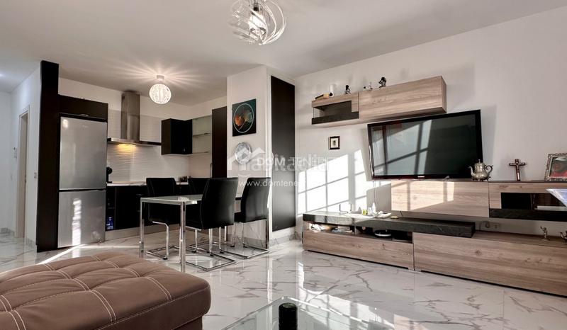 Foto db06bb61-1b5a-4280-8ed3-e01c068a1af7. Piso dom tenerife inmobiliaria se complace en presentarle en exclusiva este magnífico piso de 1 dormitorio con impresionantes vistas al en Adeje Foto db06bb61-1b5a-4280-8ed3-e01c068a1af7. Piso dom tenerife inmobiliaria se complace en presentarle en exclusiva este magnífico piso de 1 dormitorio con impresionantes vistas al en Adeje