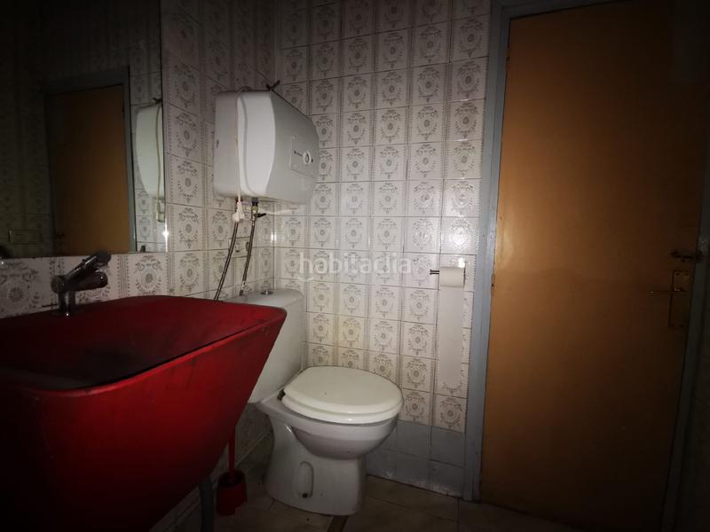 Foto d455c559-819a-4f17-b619-2363fdf2ef79. Alquiler local comercial local av. castilla en Centro Palencia Foto d455c559-819a-4f17-b619-2363fdf2ef79. Alquiler local comercial local av. castilla en Centro Palencia