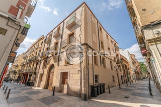 Edificio Calle santa anna. Edificio para invertir en el corazon de reus Edificio Calle santa anna. Edificio para invertir en el corazon de reus