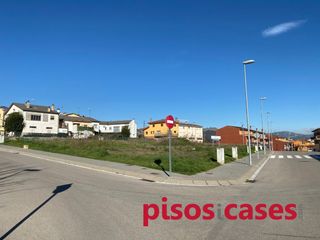 Solar urbano en Sant Hipòlit de Voltregà. Ideal promotors Solar urbano en Sant Hipòlit de Voltregà. Ideal promotors