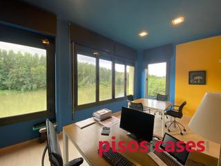 Miete Büro in Manlleu. Oficina en traspaso. Miete Büro in Manlleu. Oficina en traspaso.