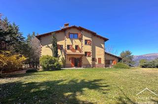 Chalet  Carrer prat de l'om Chalet  Carrer prat de l'om