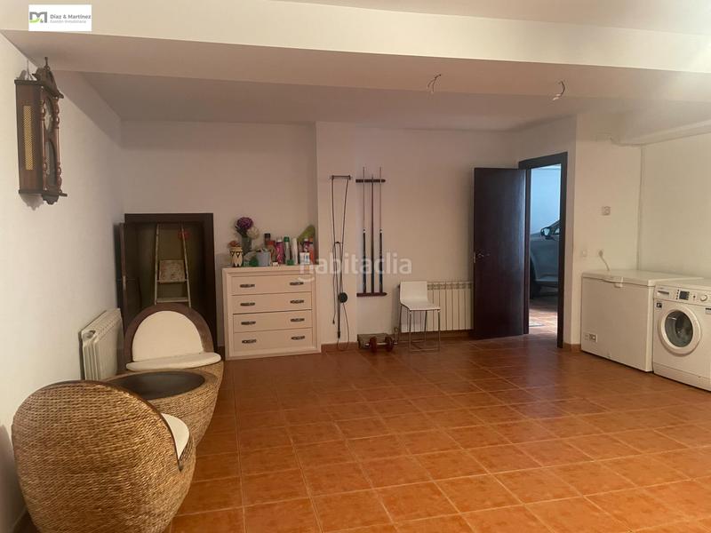 Foto bfd7e45a-abb6-4c44-8273-9623e6410f24. Chalet avec chauffage parking piscine dans Cuadros Foto bfd7e45a-abb6-4c44-8273-9623e6410f24. Chalet avec chauffage parking piscine dans Cuadros