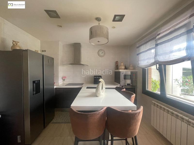 Foto cf6c16bf-ef25-45ce-9fc6-1afd01007290. Chalet avec chauffage parking piscine dans Cuadros Foto cf6c16bf-ef25-45ce-9fc6-1afd01007290. Chalet avec chauffage parking piscine dans Cuadros