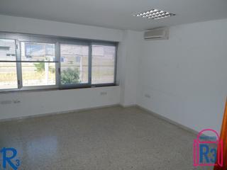 Location Bureau Avenida de la constituci?n. Superf. 143 m², 2 aseos, 3 despachos y zona de trabajo, climati Location Bureau Avenida de la constituci?n. Superf. 143 m², 2 aseos, 3 despachos y zona de trabajo, climati