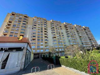 Pis a Trobajo del camino. Piso alto y bien orientado con terraza Pis a Trobajo del camino. Piso alto y bien orientado con terraza