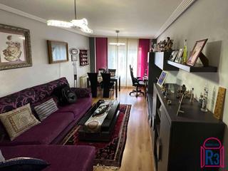 Appartement à Trobajo del camino. Bonito apartamento amueblado en trobajo sin barreras arquitectón Appartement à Trobajo del camino. Bonito apartamento amueblado en trobajo sin barreras arquitectón