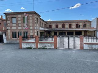 Édifice Cl-610. Se vende restaurante-hotel en madrigal de las altas torres Édifice Cl-610. Se vende restaurante-hotel en madrigal de las altas torres