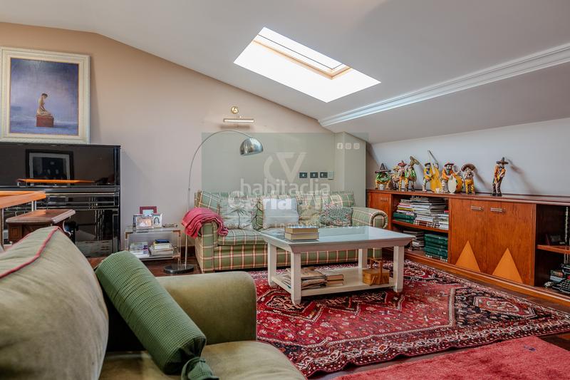 Foto 1a92a8f2-9589-4b4f-8401-c46cd208a948. Dúplex amb xemeneia aparcament a San Roque - As Fontiñas Lugo Foto 1a92a8f2-9589-4b4f-8401-c46cd208a948. Dúplex amb xemeneia aparcament a San Roque - As Fontiñas Lugo