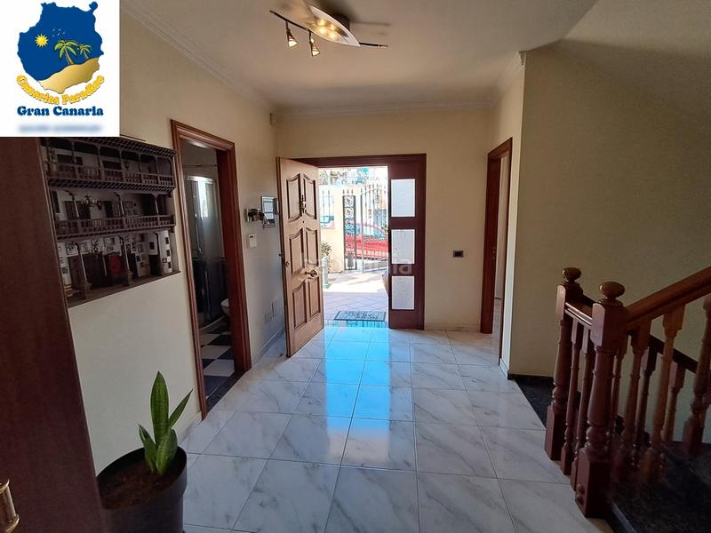 Foto 0470f76c-eb56-4835-b7b1-6f8f7fb4508b. Chalet tu hogar soñado te espera en Arguineguín en Mogán Foto 0470f76c-eb56-4835-b7b1-6f8f7fb4508b. Chalet tu hogar soñado te espera en Arguineguín en Mogán