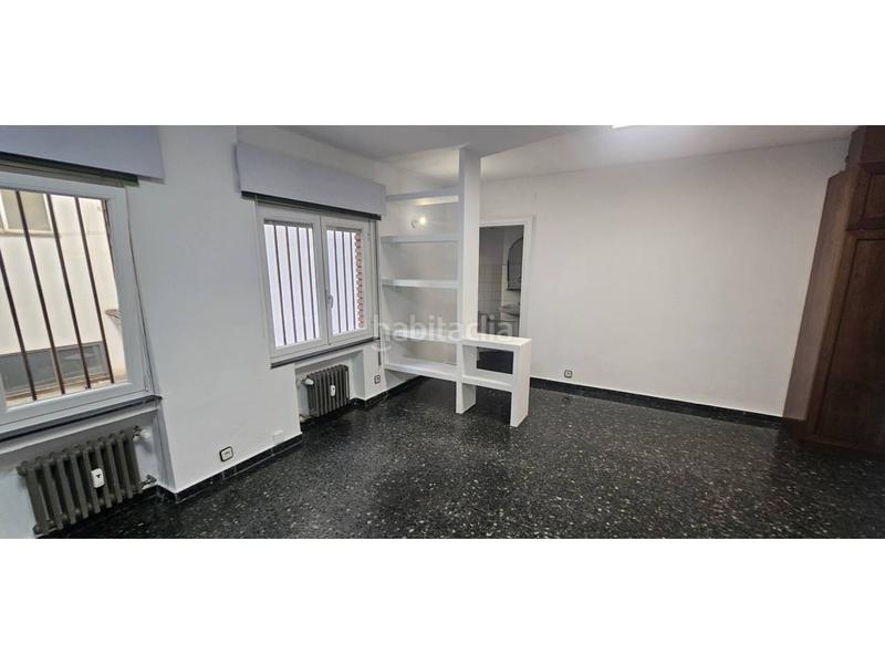 Foto e42efb47-e56a-4e9b-ac46-20df0cf1b532. Ufficio con riscaldamento in Centro Ciudad León Foto e42efb47-e56a-4e9b-ac46-20df0cf1b532. Ufficio con riscaldamento in Centro Ciudad León