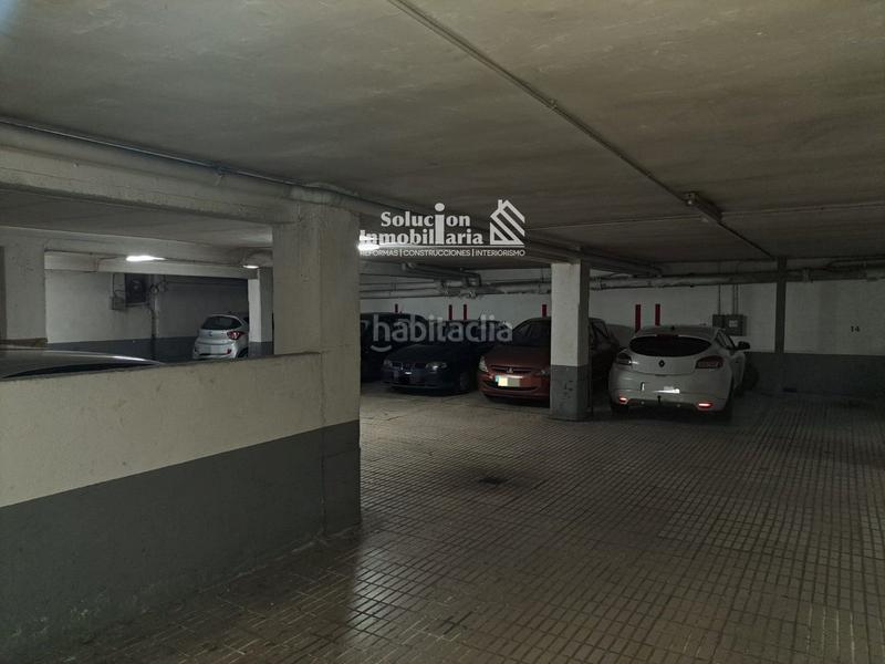Foto f52ce5e3-1bdc-47f0-8f74-e2352f95376a. Parking voiture dans Vidal Salamanca Foto f52ce5e3-1bdc-47f0-8f74-e2352f95376a. Parking voiture dans Vidal Salamanca