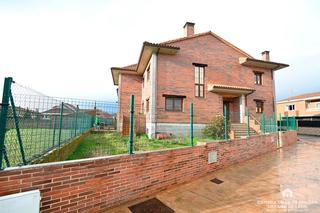 Location Chalet Vega cimera, /sol poniente-cl. En carbajal de la legua Location Chalet Vega cimera, /sol poniente-cl. En carbajal de la legua