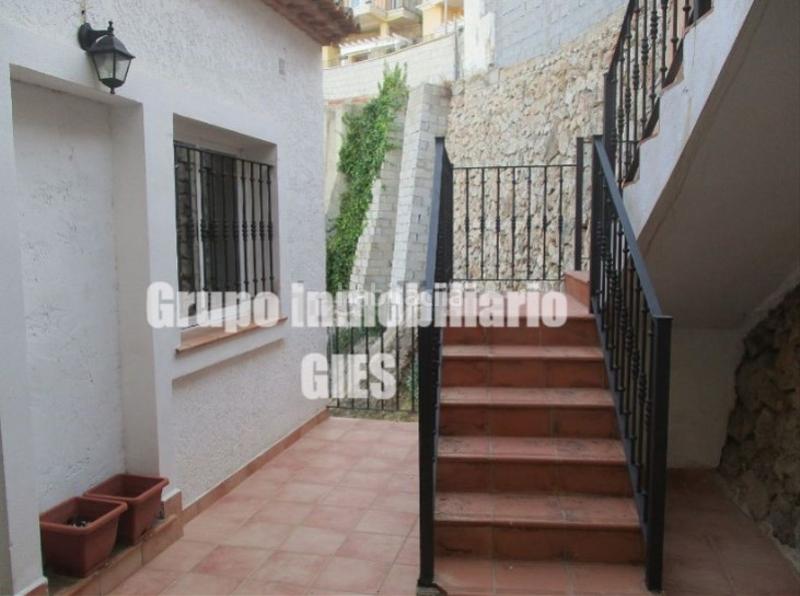 Foto b18973c5-82aa-4854-9bcc-77ffbc3a3524. Casa aparellada a carrer barranc fondo 55 a El Faro Cullera Foto b18973c5-82aa-4854-9bcc-77ffbc3a3524. Casa aparellada a carrer barranc fondo 55 a El Faro Cullera