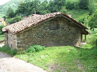 Casa Viego. Cuadra de piedra para rehabilitar Casa Viego. Cuadra de piedra para rehabilitar