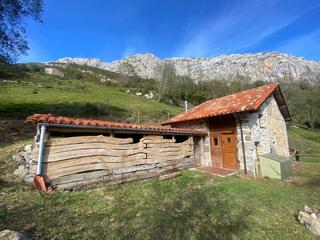 Propriété à La molina. Dos cuadras de piedra en finca rustica en cabrales Propriété à La molina. Dos cuadras de piedra en finca rustica en cabrales