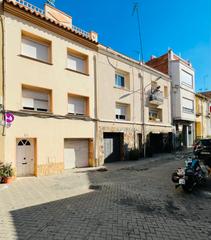 Haus in Corbera de Llobregat. Casa en el centro con 2 viviendas y almacén/local Haus in Corbera de Llobregat. Casa en el centro con 2 viviendas y almacén/local