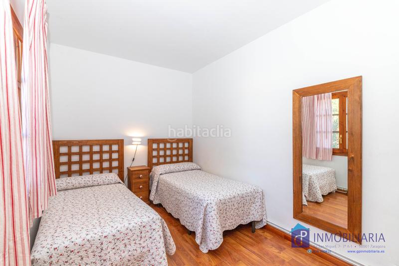 Foto fa209170-0fe1-4935-93f6-a0b15e56b718. Xalet amb xemeneia calefacció aparcament a Quinto Foto fa209170-0fe1-4935-93f6-a0b15e56b718. Xalet amb xemeneia calefacció aparcament a Quinto