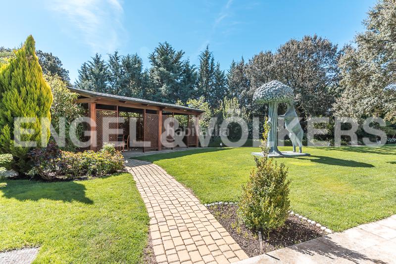 Foto b709a797-bd58-4b8a-9580-24a9f265e13d. Maison avec chauffage parking piscine dans Molino de la Hoz Rozas de Madrid (Las) Foto b709a797-bd58-4b8a-9580-24a9f265e13d. Maison avec chauffage parking piscine dans Molino de la Hoz Rozas de Madrid (Las)