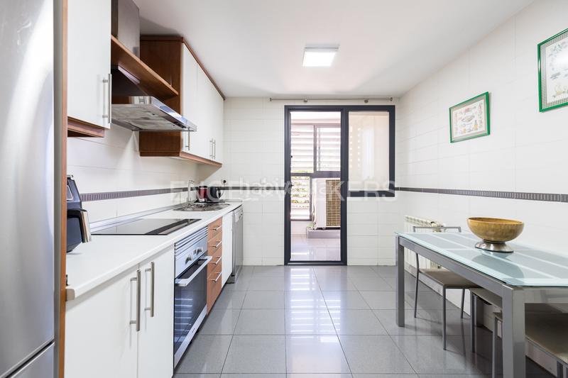 Foto 4bb6d02d-a207-4db3-b817-f2e2efe83e84. Piccolo appartamento con riscaldamento parcheggio piscina in San Sebastián de los Reyes Foto 4bb6d02d-a207-4db3-b817-f2e2efe83e84. Piccolo appartamento con riscaldamento parcheggio piscina in San Sebastián de los Reyes